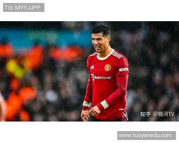 足球明星赛队长袖标的意义与影响力探讨及其在赛事中的重要性分析