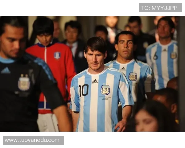 足球明星颜值大比拼精彩瞬间视频集锦让你一睹风采